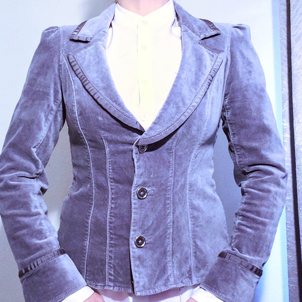 Gray blazer